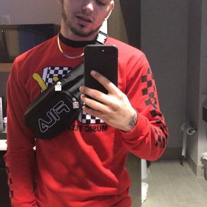 Meet your Posher, Justin